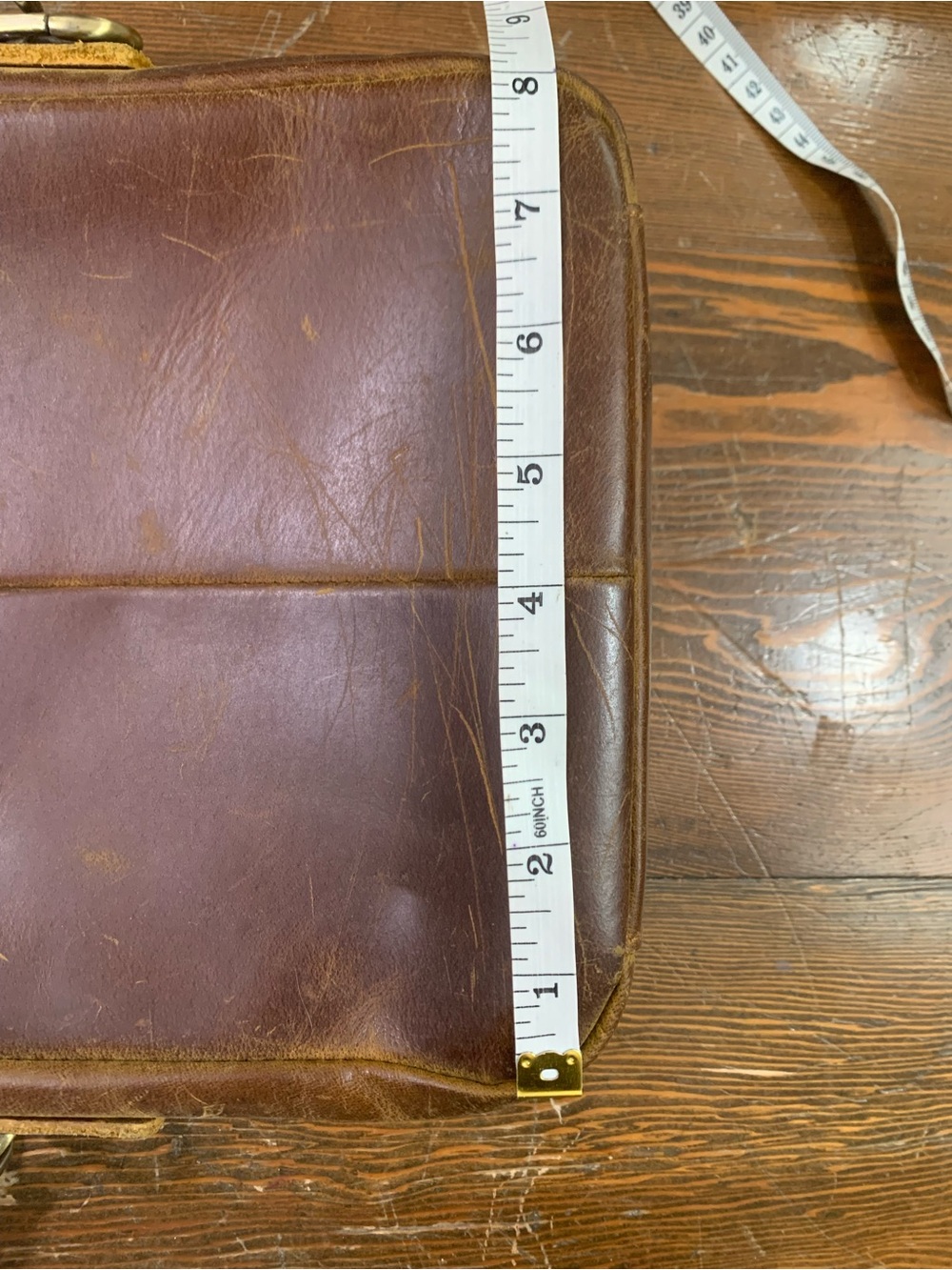 Jack & Chris Mens or Women’s Brown Leather Crossbody Bag with Multiple Pockets - Picture 14 of 15